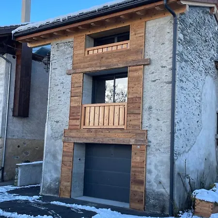شاليه La Petite Maison بور سان موريس